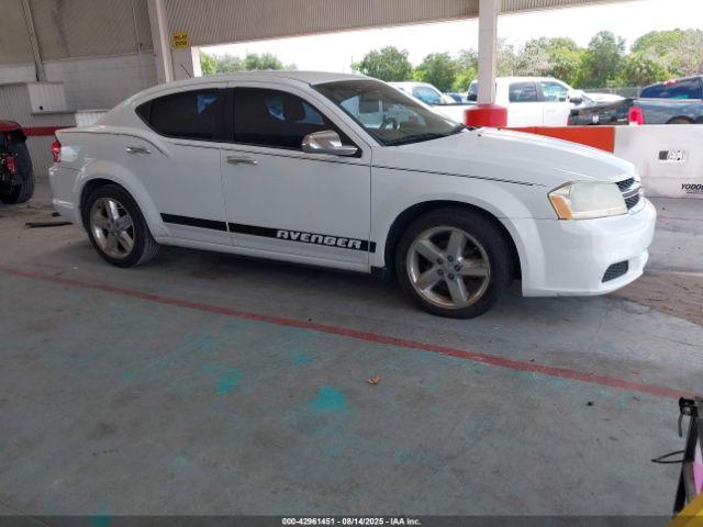  Salvage Dodge Avenger