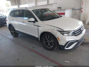  Salvage Volkswagen Tiguan