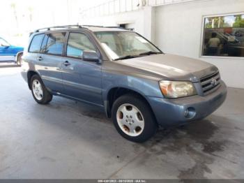  Salvage Toyota Highlander