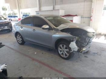  Salvage Mazda Mazda3