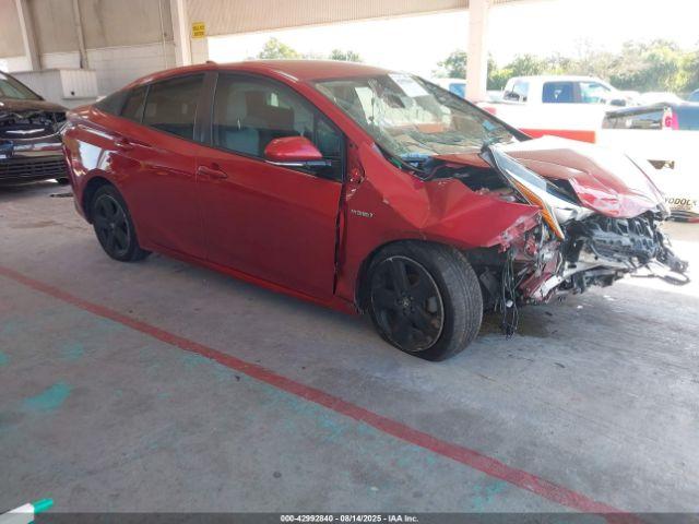  Salvage Toyota Prius