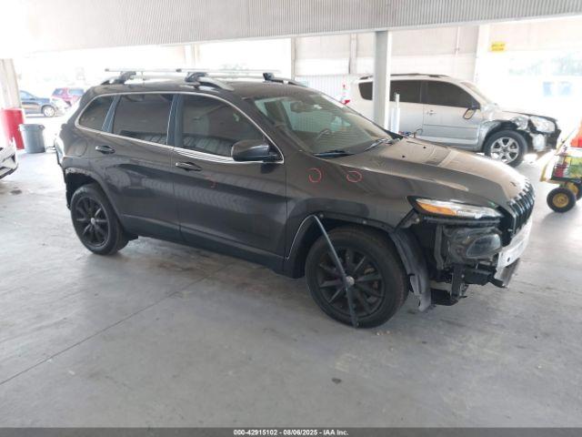  Salvage Jeep Cherokee