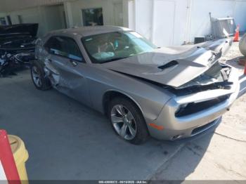  Salvage Dodge Challenger