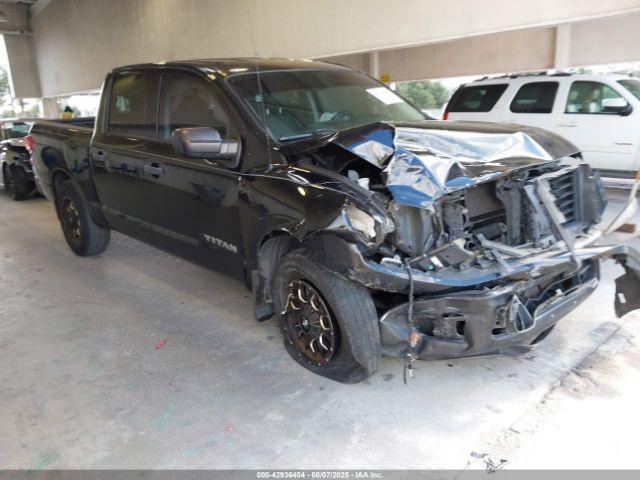  Salvage Nissan Titan