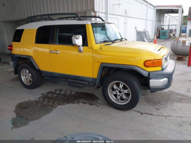  Salvage Toyota FJ Cruiser