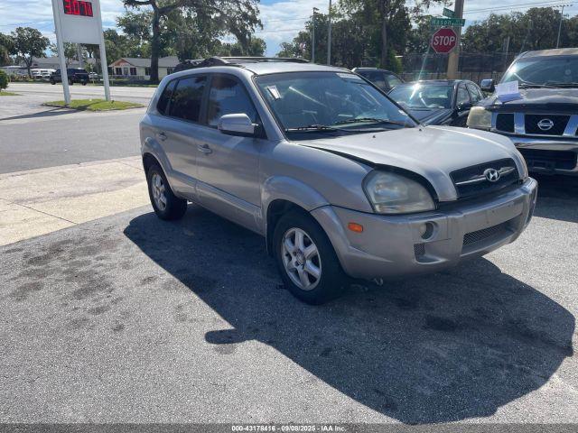  Salvage Hyundai TUCSON