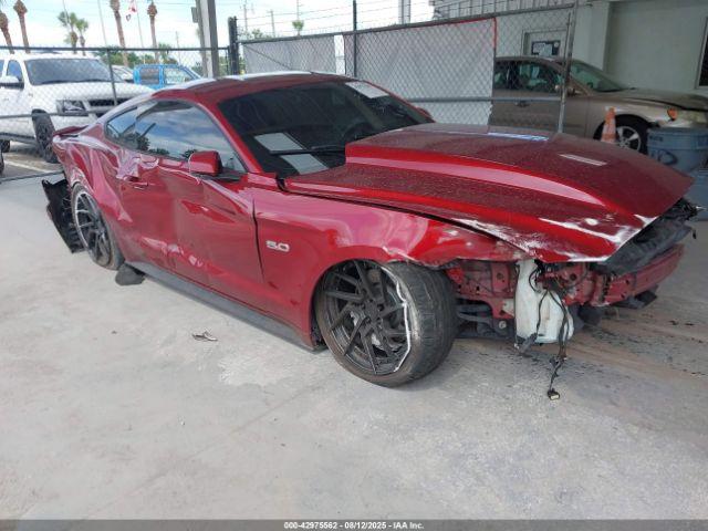  Salvage Ford Mustang