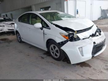  Salvage Toyota Prius