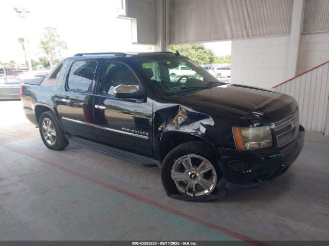  Salvage Chevrolet Avalanche 1500