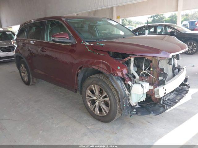  Salvage Toyota Highlander