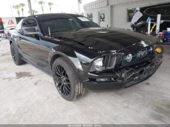  Salvage Ford Mustang