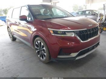  Salvage Kia Carnival
