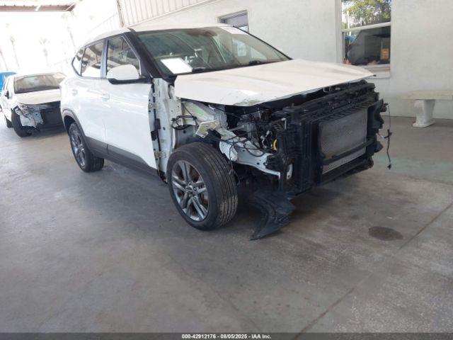  Salvage Kia Seltos