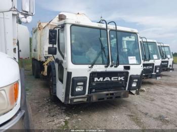  Salvage Mack 600