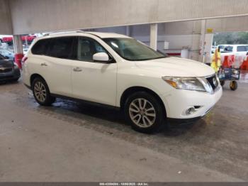  Salvage Nissan Pathfinder