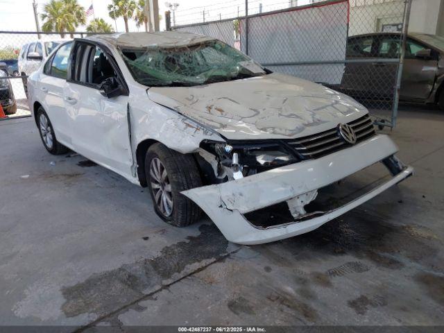  Salvage Volkswagen Passat