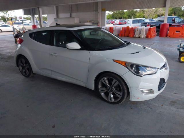  Salvage Hyundai VELOSTER