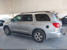 Toyota Sequoia Sr5 5.7l V8 Image 11