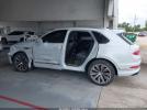 Bentley Bentayga Image 17