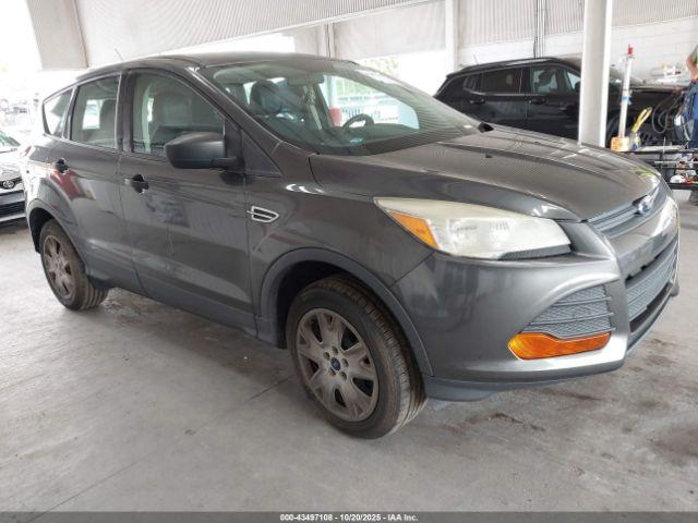  Salvage Ford Escape
