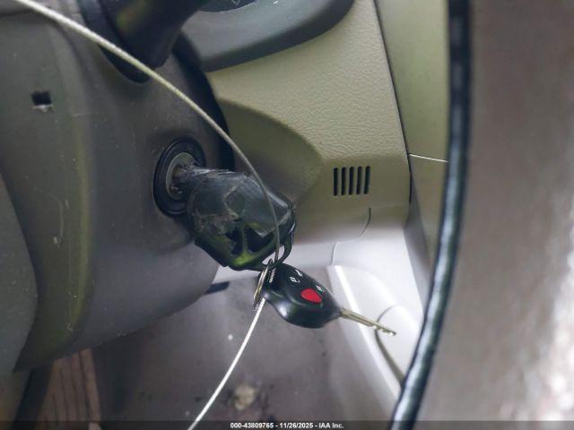 Toyota Corolla Le Image 8