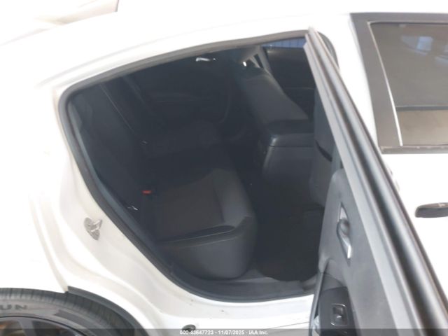 Dodge Charger Sxt Rwd Image 2