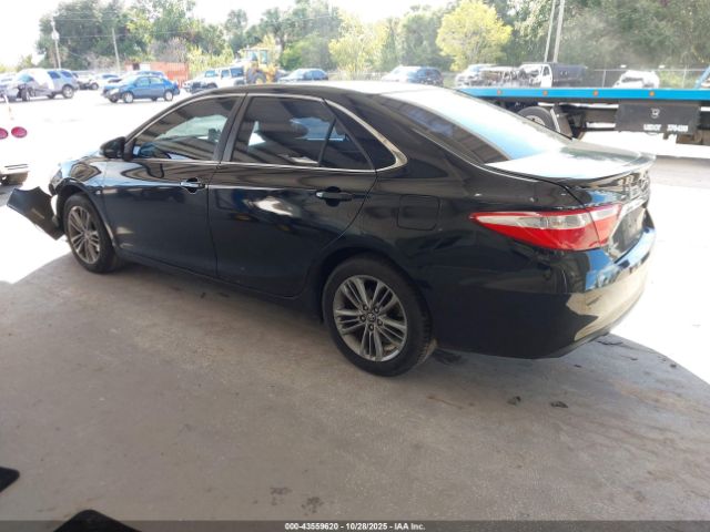 Toyota Camry Se Image 3