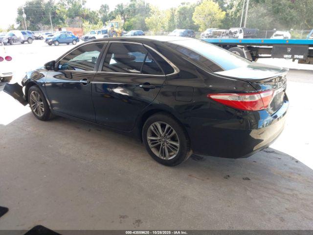 Toyota Camry Se Image 3