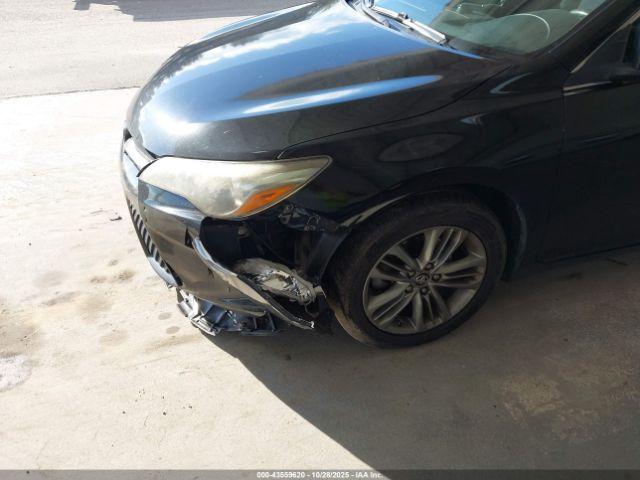 Toyota Camry Se Image 5