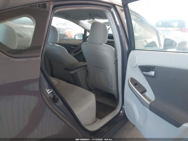 Toyota Prius Iii Image 3