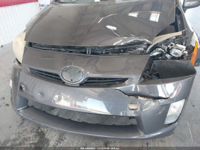 Toyota Prius Iii Image 6