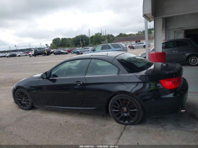 BMW 3 Series 328i Image 9