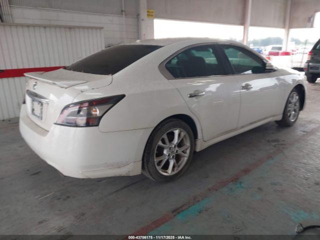 Nissan Maxima 3.5 Sv Image 3