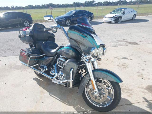  Salvage Harley-Davidson Flhtkse