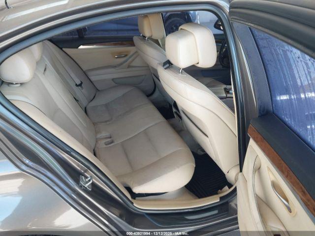 BMW 5 Series Image 4