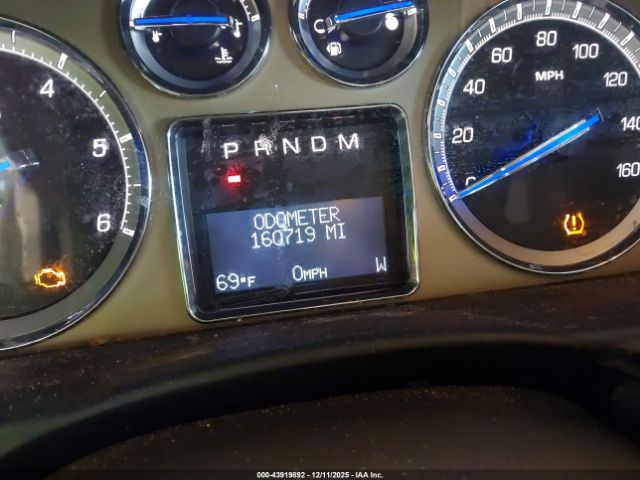 Cadillac Escalade Platinum Edition Image 13