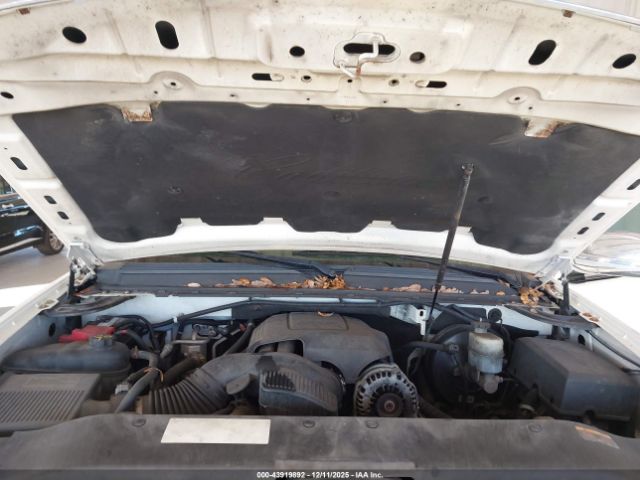 Cadillac Escalade Platinum Edition Image 15