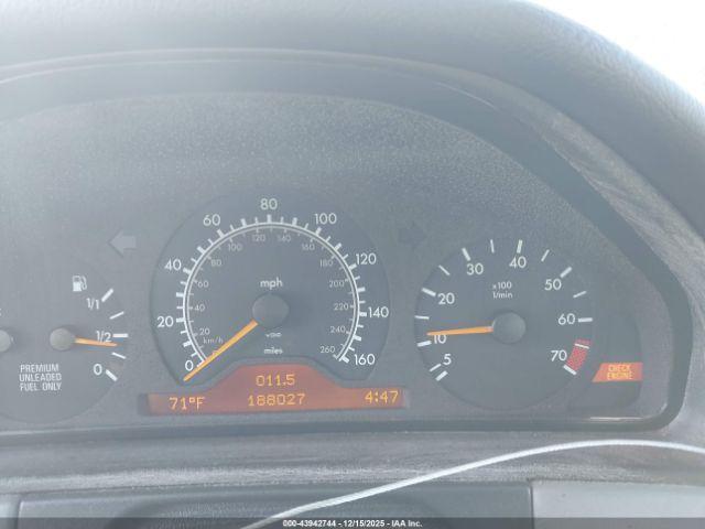 Mercedes-Benz E-Class Image 11