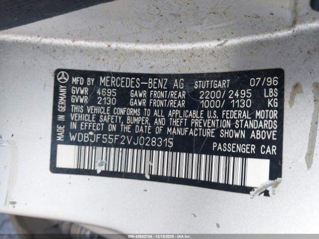 Mercedes-Benz E-Class Image 12