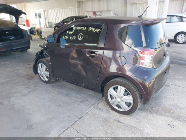 Scion iQ Image 4