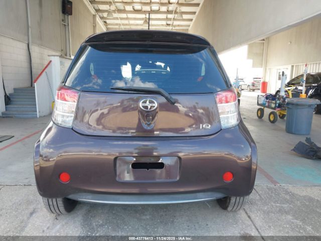 Scion iQ Image 11