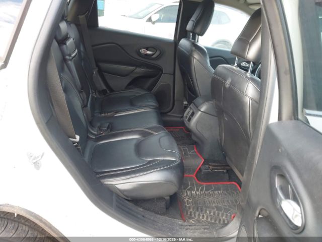 Jeep Cherokee Limited Image 8