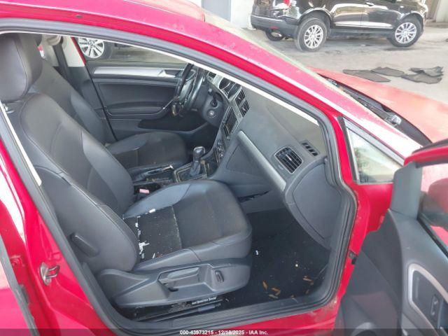 Volkswagen Golf Tsi S 4-door Image 6