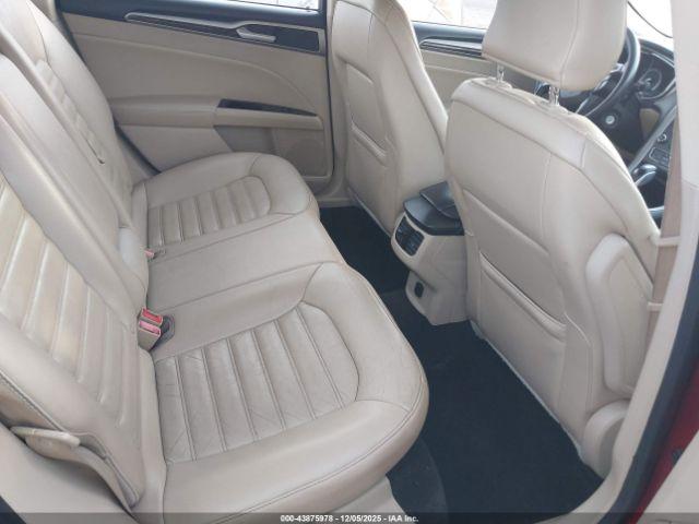 Ford Fusion Se Image 8