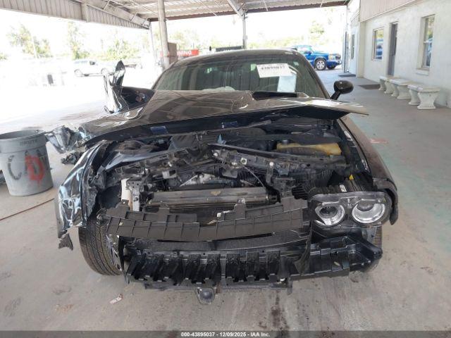 Dodge Challenger Sxt Plus Image 13
