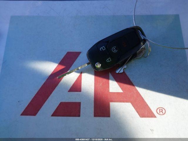 Ford F-350 Lariat Image 4