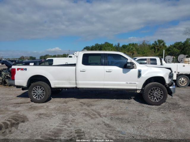 Ford F-350 Lariat Image 5