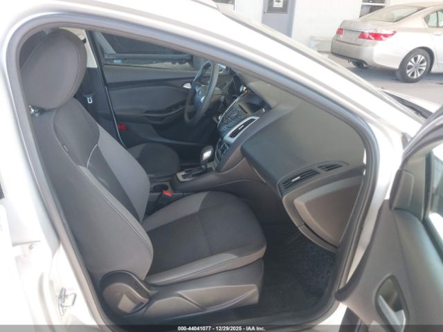 Ford Focus Se Image 7