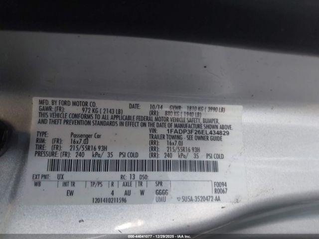 Ford Focus Se Image 12