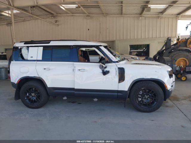 Land Rover Defender 110 Se Image 15